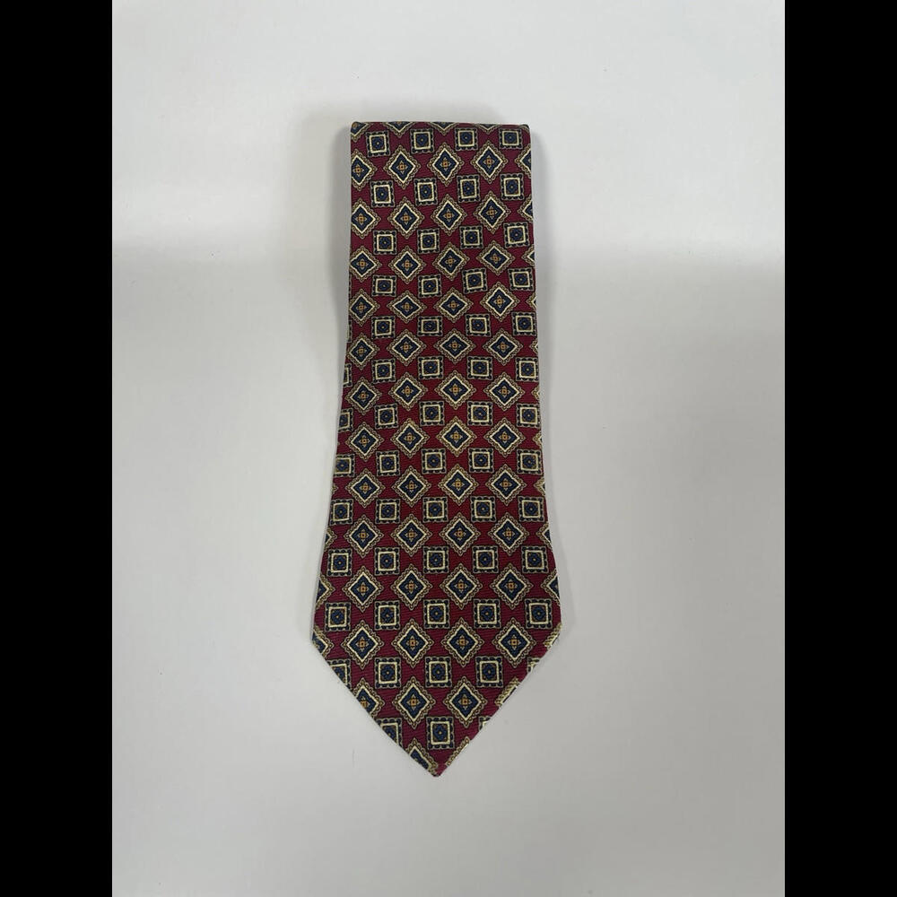 Vintage Burberrys London Mens Red Diamond Pattern Designer Made In USA Silk Tie